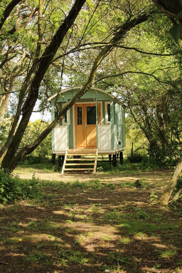 The Kestrel Shepherd Hut, Whitehouse Farm Stowmarket Extérieur photo